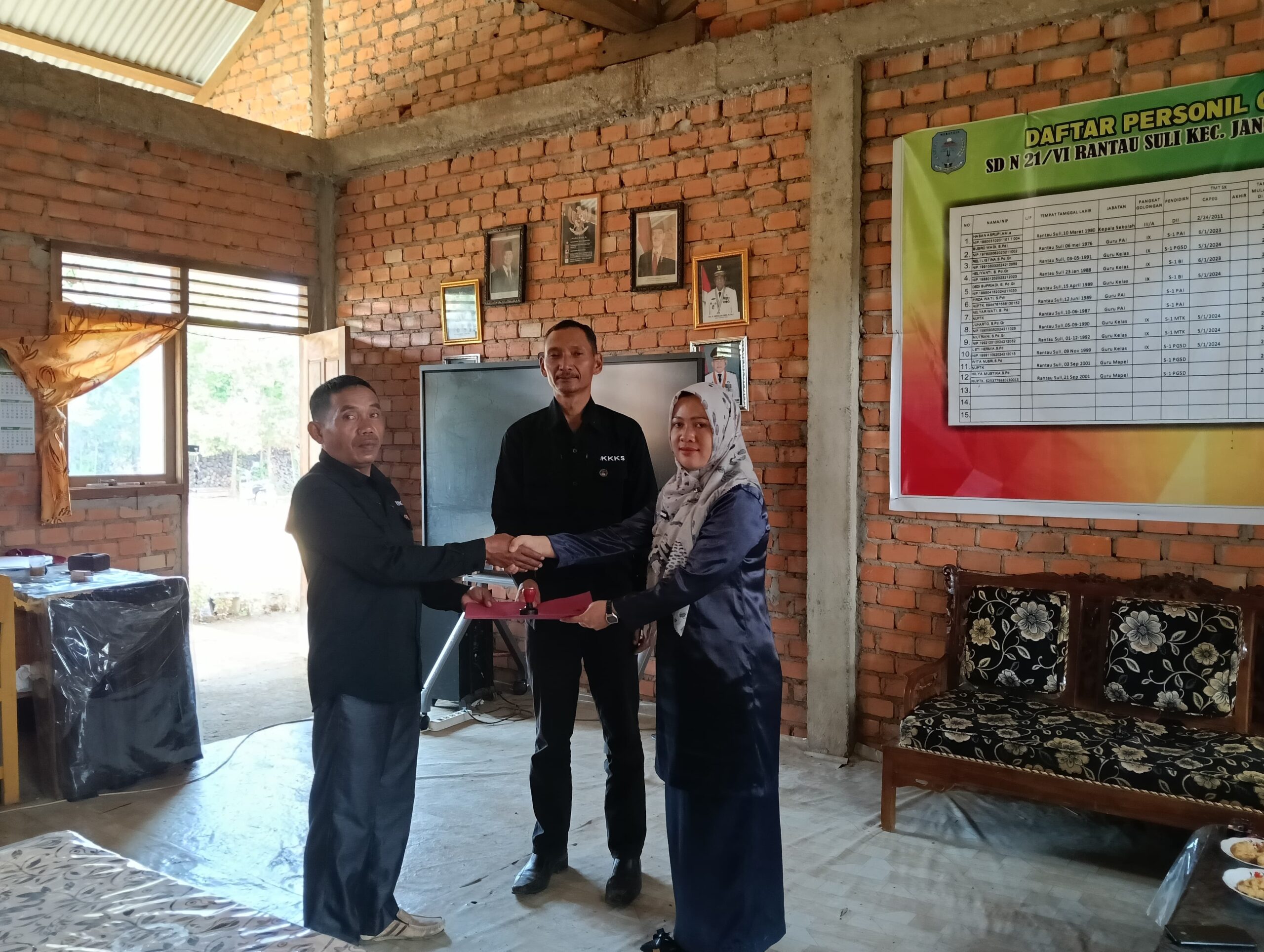 Resmi Jabat Kepala Sekolah, Reli Listina,.S.Pd,Gr Ajak Semua Pihak Majukan SD Negeri 21/VI Rantau Suli