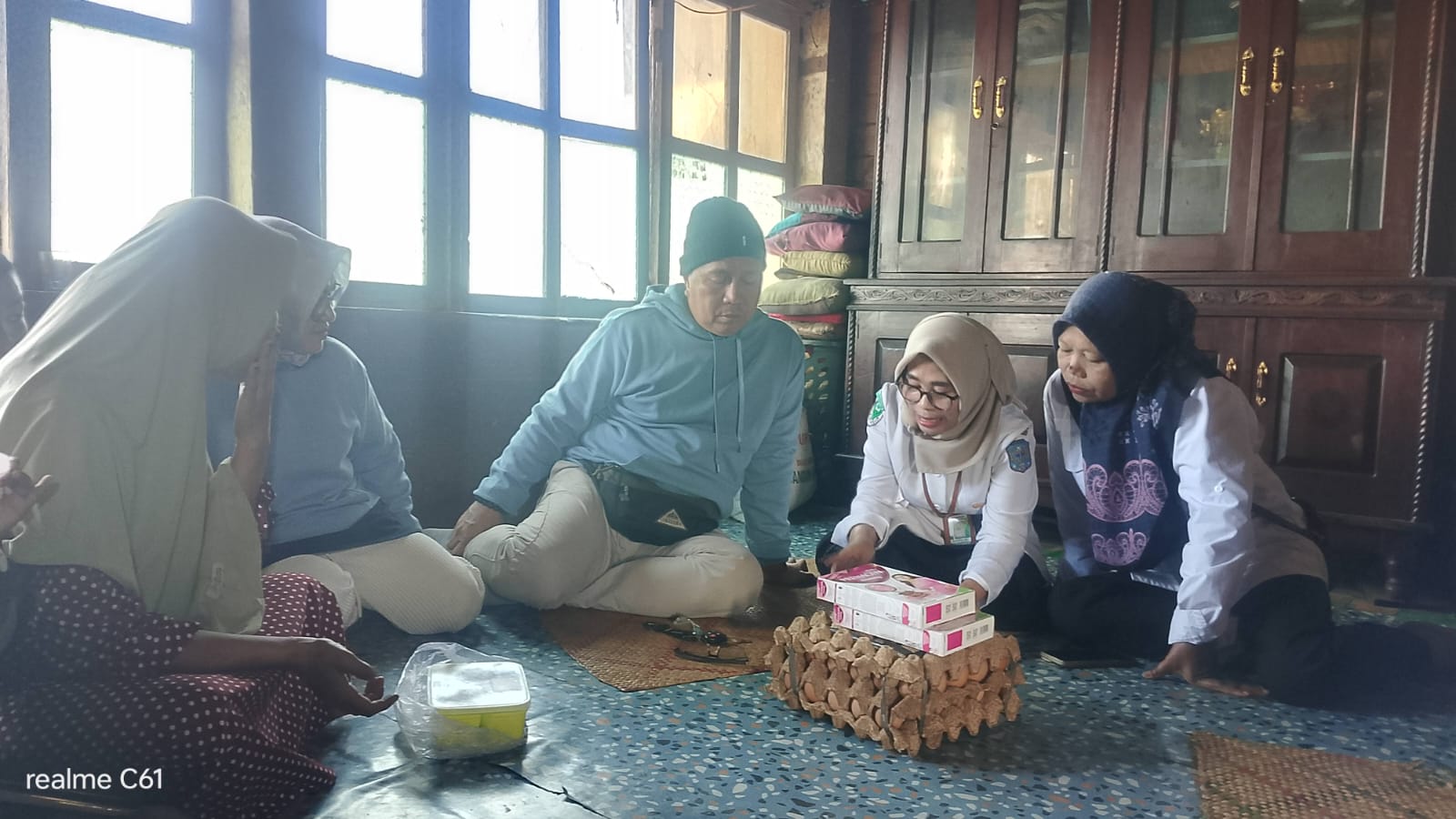 Temukan Ibu Hamil KEK di Jangkat, DPPKB Merangin Bergerak Cepat Beri Bantuan PMT